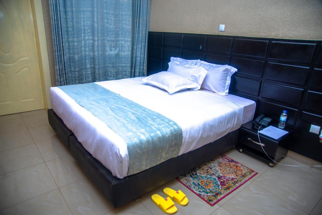 Quality Inn Hotel Kigali Exterior foto