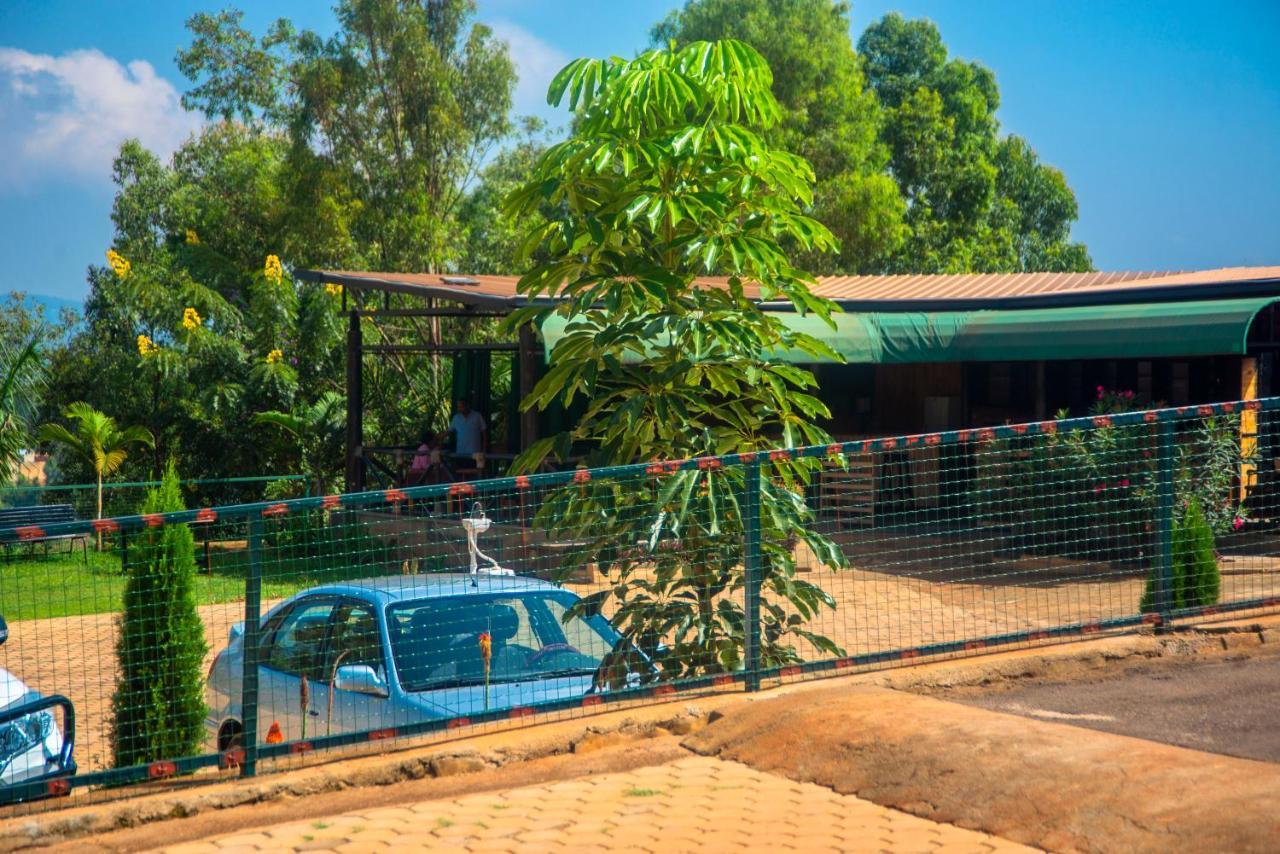 Quality Inn Hotel Kigali Exterior foto