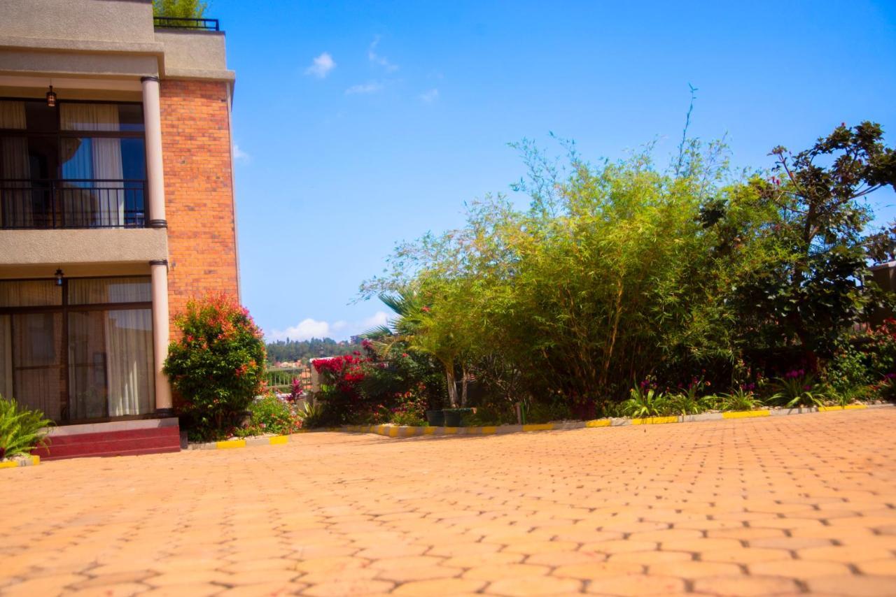 Quality Inn Hotel Kigali Exterior foto